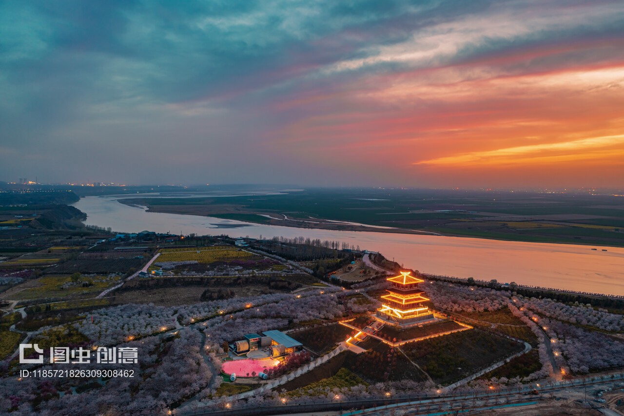 航拍郑州荥阳黄河岸边的丰乐樱花园夕照风光