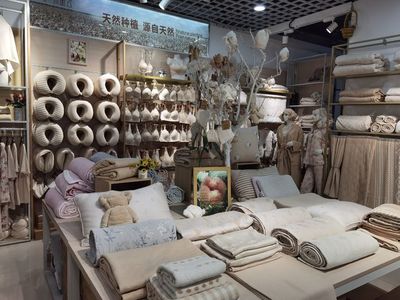 优衣·素品会品牌:天然彩棉制成的服饰品、家纺类产品登陆郑州